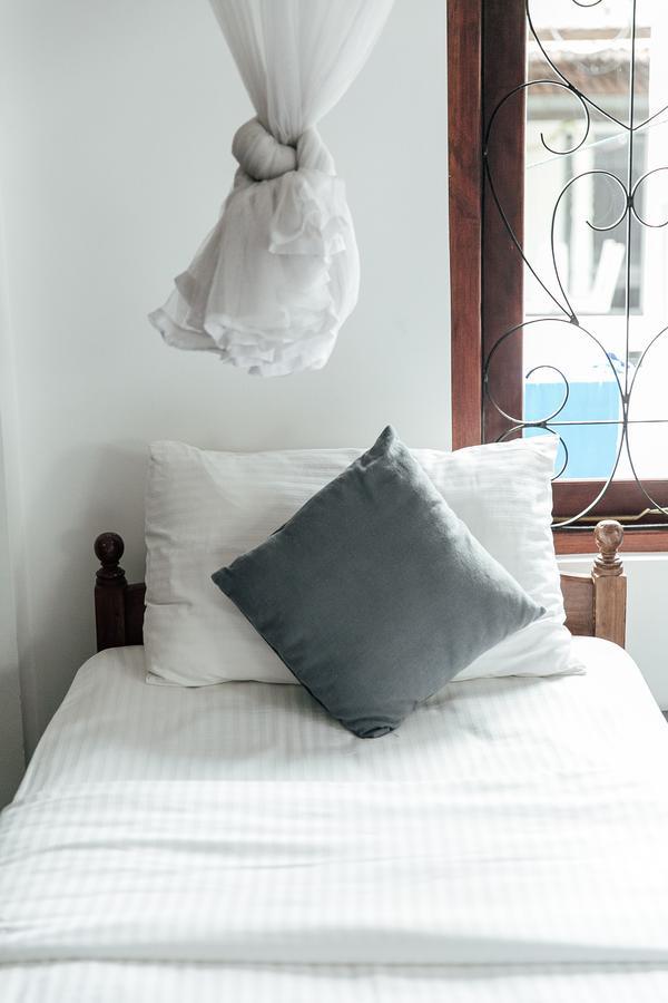 Bedspace Unawatuna Eksteriør billede
